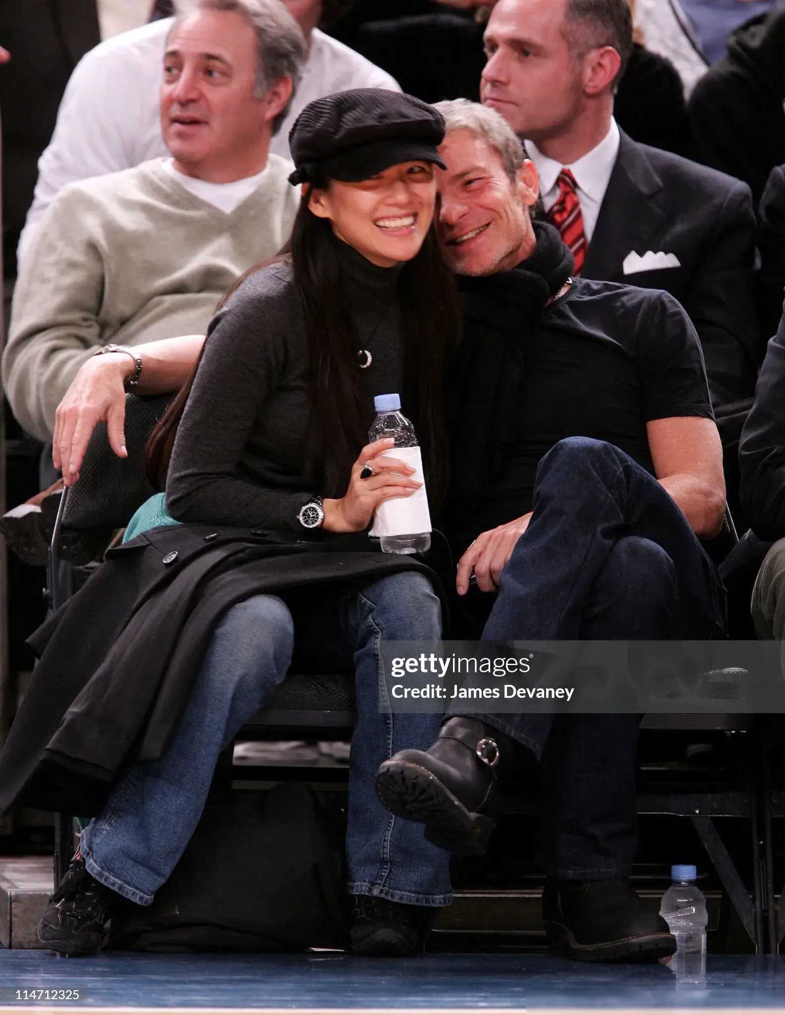 章子怡2007年1月与时任男友vivi nevo在纽约观看篮_人生_事业_感情