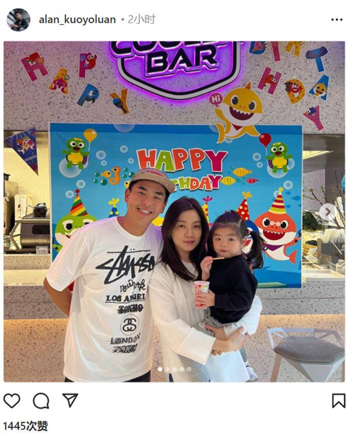 2岁女儿像爷爷柯受良,骑爸爸脖子撒欢太温馨_朵拉_肩膀_朋友家