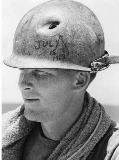 头盔_子弹_士兵