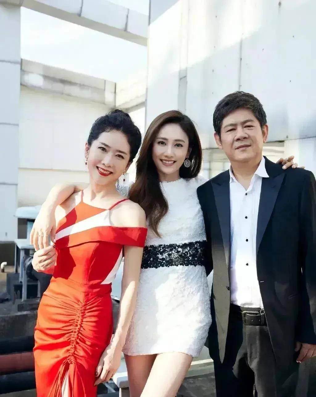 郑钧对刘芸说"我丈母娘好像比你还年轻漂亮!