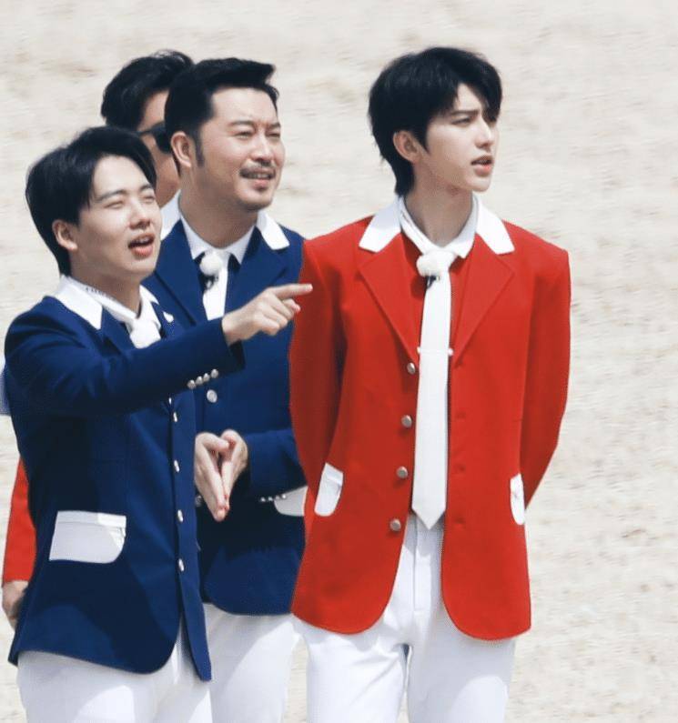 跑男团嘉宾分组,孟美岐郭麒麟组队,蔡徐坤的搭档嘉宾厉害了_节目_黄龄