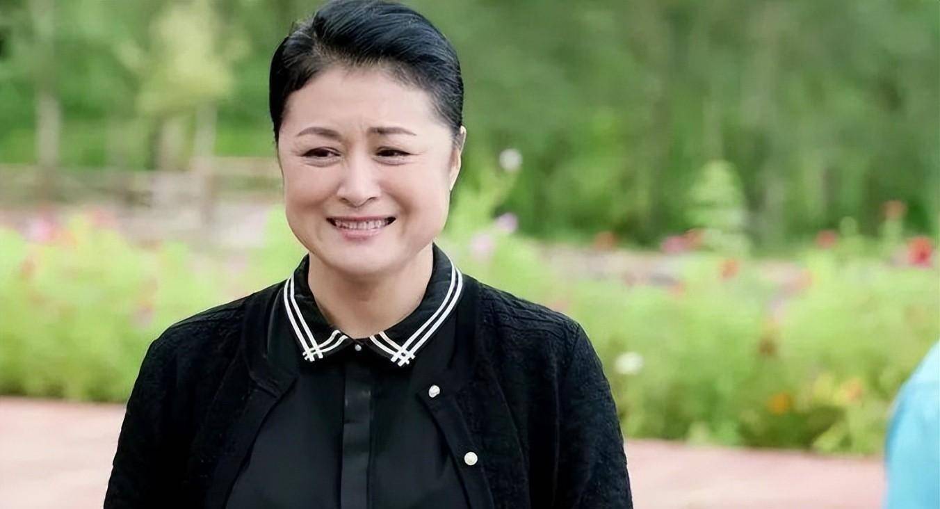 象牙山村《乡村爱情》预告出炉,温馨新春场景引发观众思念谢大脚_故事