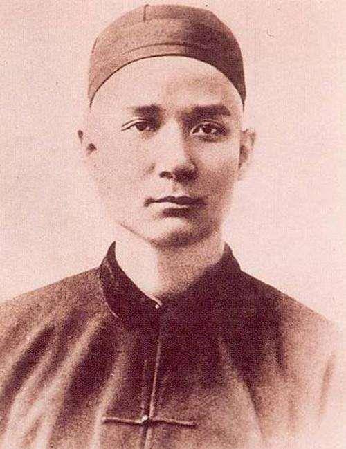 年轻的孙中山上书李鸿章救清朝,惨遭无视,多年后李鸿章后悔莫及