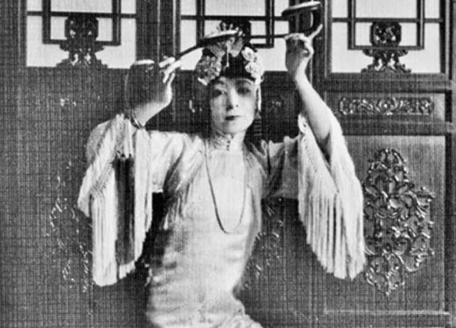 她是慈禧身边的美丽女官:擅长舞蹈,后嫁给一少将,暮年仍迷人_裕容龄