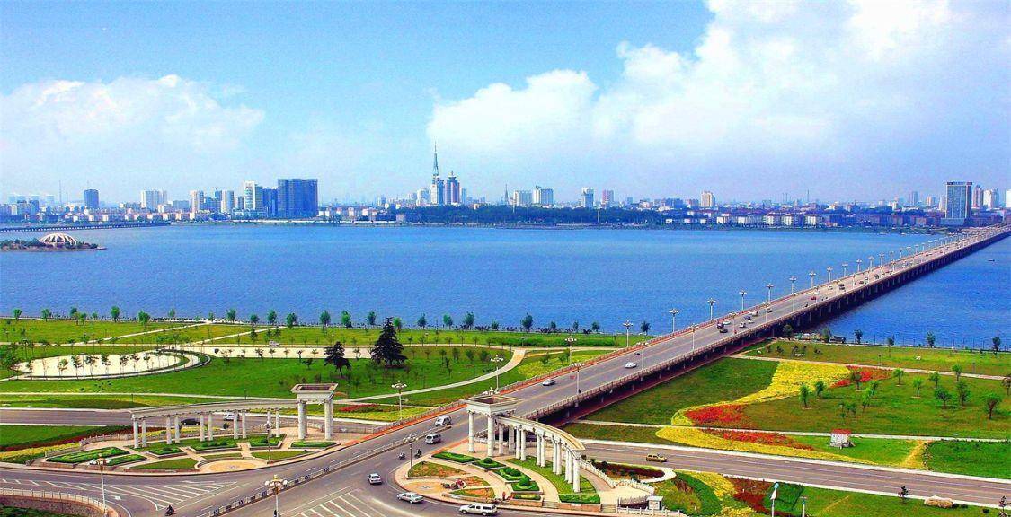 烟台vs大连:烟台弯道超车,经济超越大连,哪座城市潜力大呢_我国_渤海