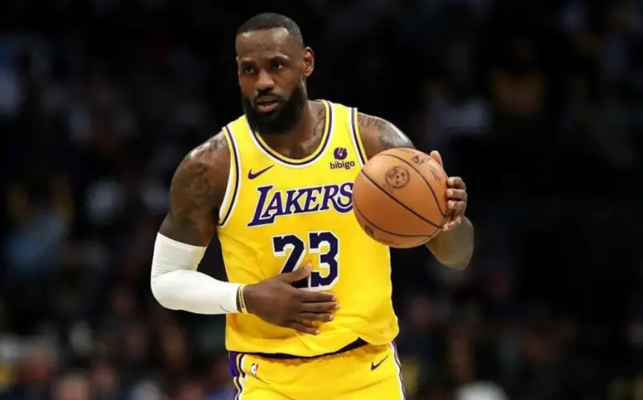 詹姆斯_湖人_本赛季