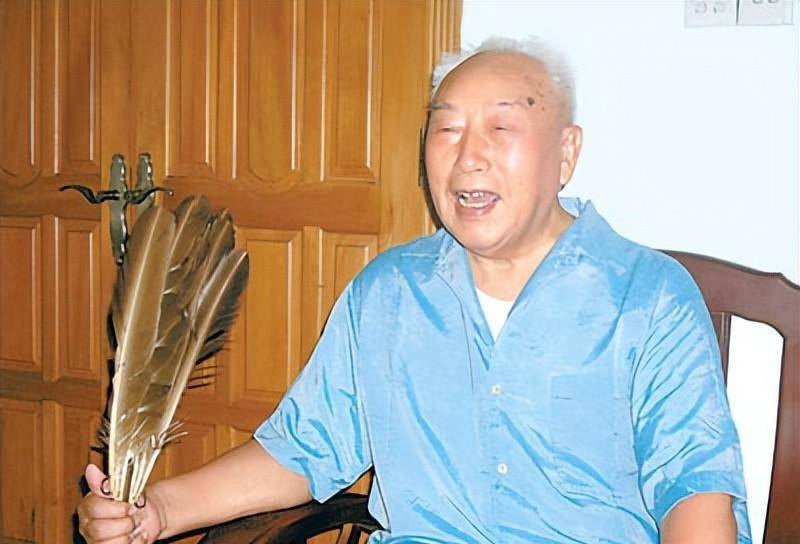 团参谋长以功大自居,市长:打了几天的仗,你在那里摆谱