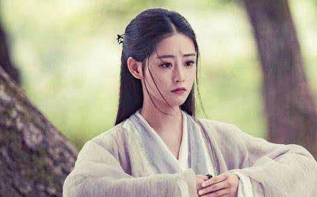 杨幂旗下的"四美",三人已经成功走红,只有一人还不温不火!