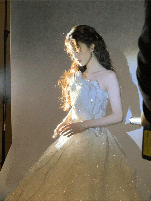 宋轶白鹿美艳盛典,周笔畅火龙果惊艳亮相,肖战排面吸!