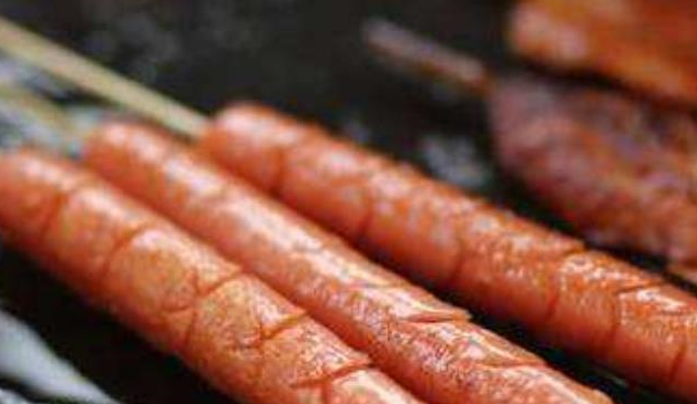 火腿肠到底干不干净?显微镜放大1000倍后,原来被骗多!