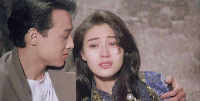 富豪狙击手李嘉欣,敢挑衅原配掌掴对手,为何最后却嫁给了许晋亨