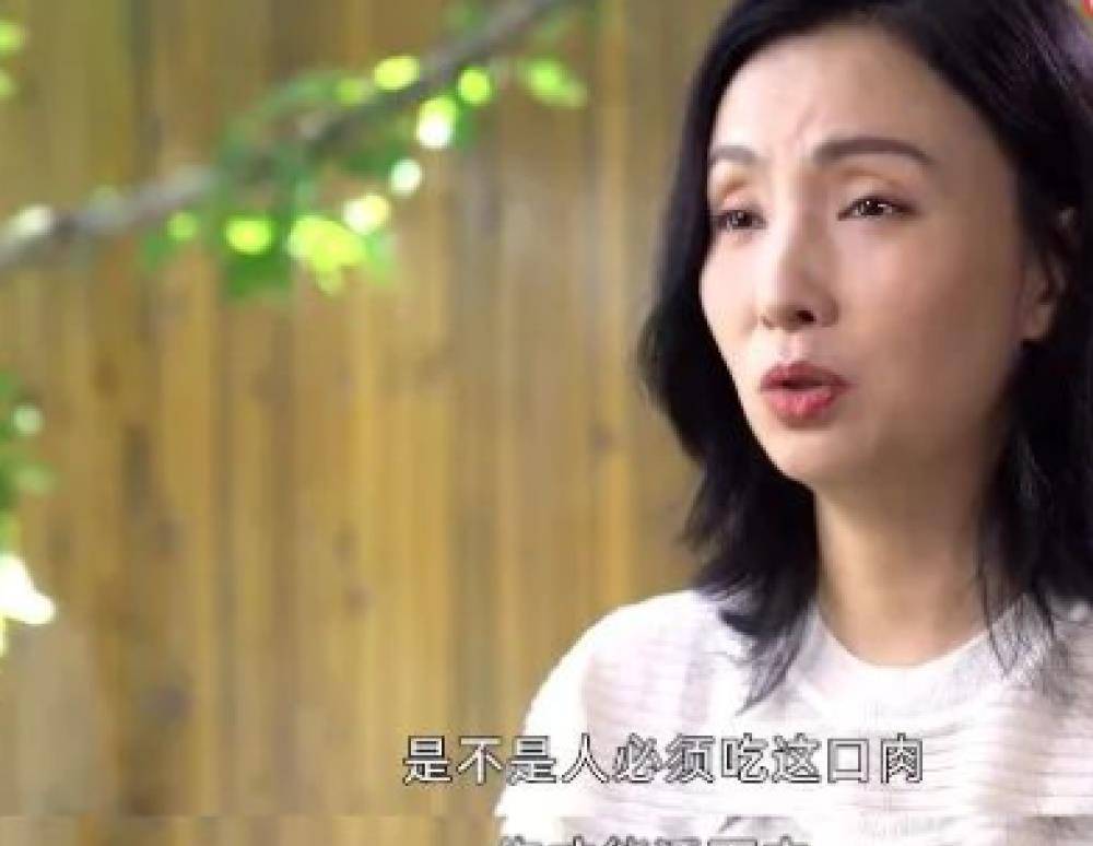 干瘪拉垮,这4位"养生达人"把"无效养生"的病态,暴露无余!