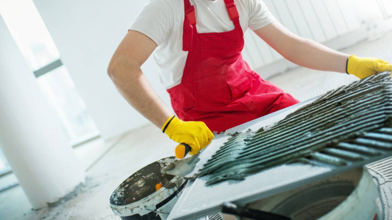 家装瓷砖五大"谎言",瓷砖工人:地砖上墙,是当之无愧的top1_阳角条