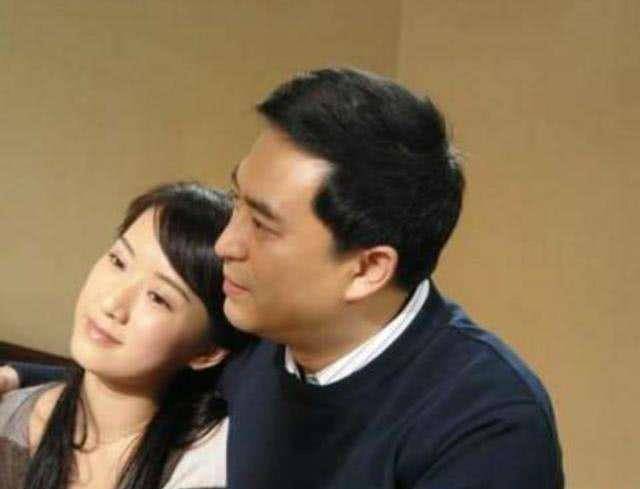 杜珺我不后悔跟过一无所有的张嘉益,也不羡慕他现在的妻子王海燕_表演