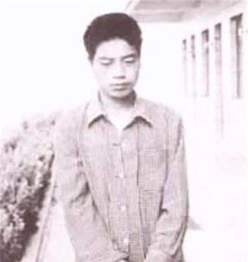 陕西悍匪彭妙计:卖掉亲妈和妹妹,6年杀死77人,行刑前还撂狠话_团伙_亲