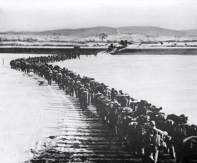 抗美援朝时,苏联为我军提供了几十个师,为何没提供ak47?