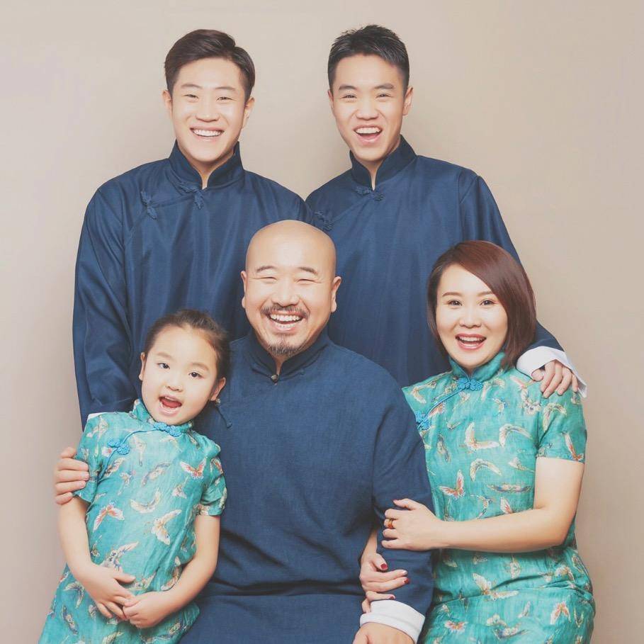 王亮怒怼爸爸"刘能",称其一年看孩子两次,曝真实原因_李琳_王小利