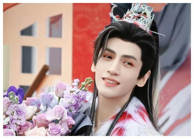 罗云熙惊艳吃胖,肖顺尧变文艺,29岁女配!