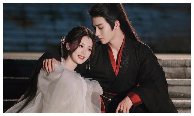 明日上映:腹黑王爷强势夺宠,皇后隐忍虐恋之旅_宇文渊_苏颜_爱情