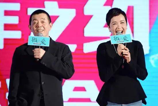 顾长卫,一个性格内敛的年轻摄影师,在《霸王别姬》的拍摄现场,被