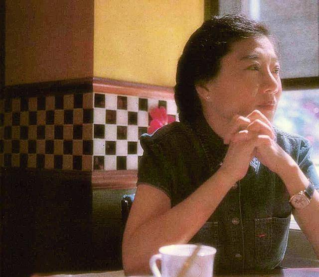 18岁闪婚,和儿子30年不相认,亦舒:你的父亲浪费了我的