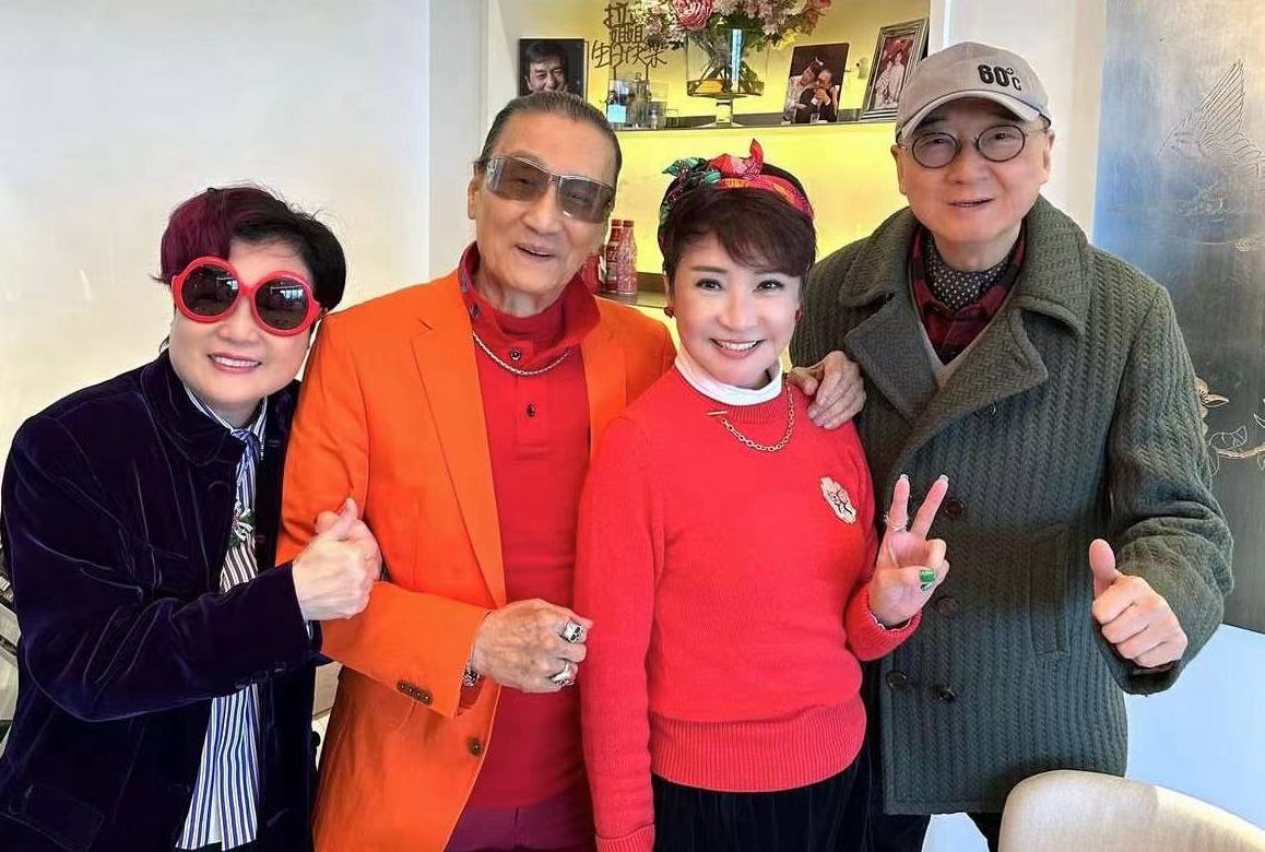 87岁谢贤穿红衣辟谣瘫痪入院,86岁钟景辉抗癌成功_白雪仙_萧芳芳