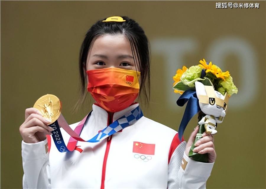 2月11日11时,奥运会射击冠军杨倩在社交平台透露,自己的母亲去世了