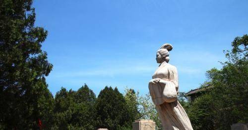 孟姜女哭倒长城的故事是真的吗?_情节_百姓_齐国