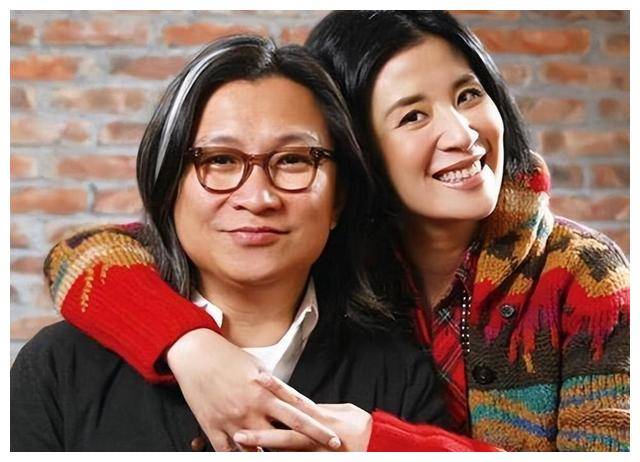 陈可辛吴君如夫妇与徐峥同框,徐峥近况大变!_照片_网友_皱纹