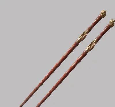 历史上用鞭当兵器的五大战将,呼延赞排第二,他排第