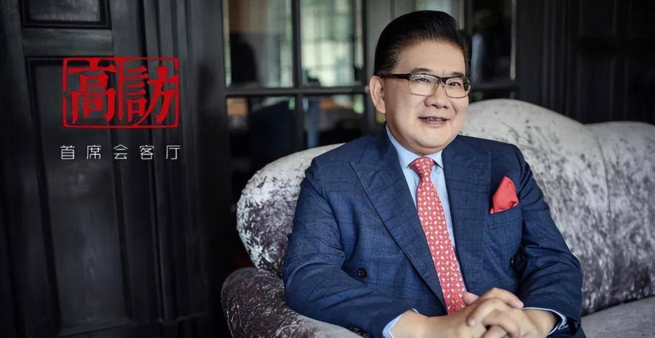 曹可凡的口齿伶俐,反应迅速,最为人称道