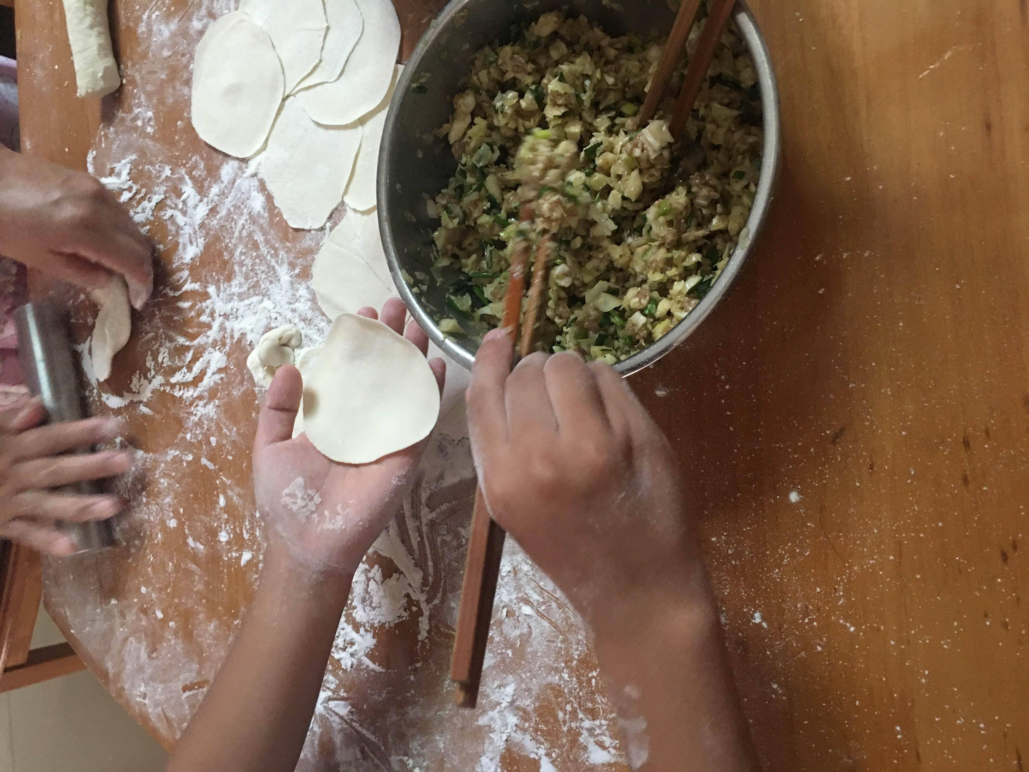 大年初一必须吃饺子吗?要尊重老人,大多数人的意见,不