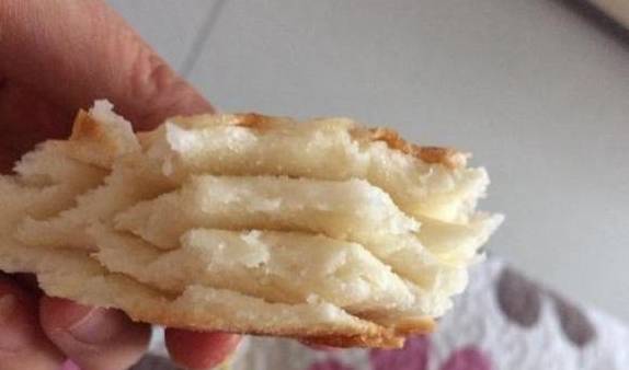 看看里面,层次分明啊,脆,软,香烙大饼,也是油饼,超好吃的,只要面发好