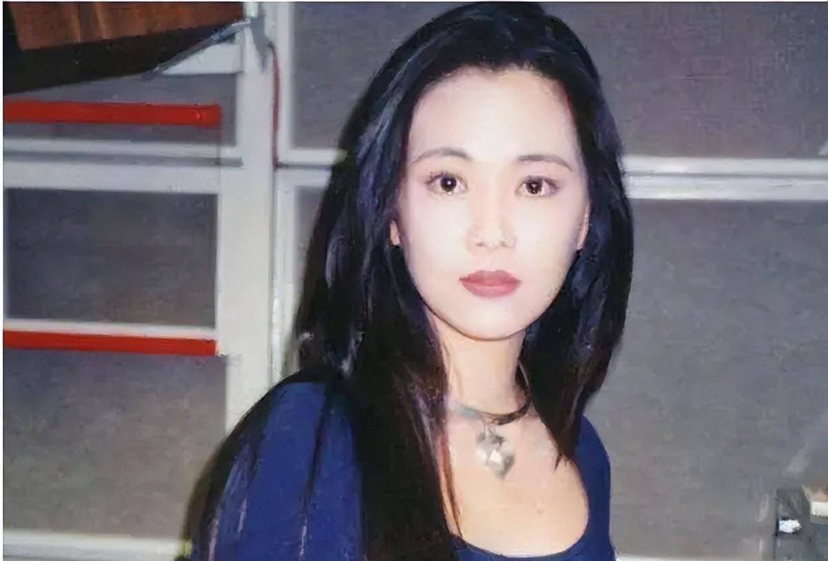 王馨平30天内痛失父亲王羽和舅舅曾江,今又被曝确诊