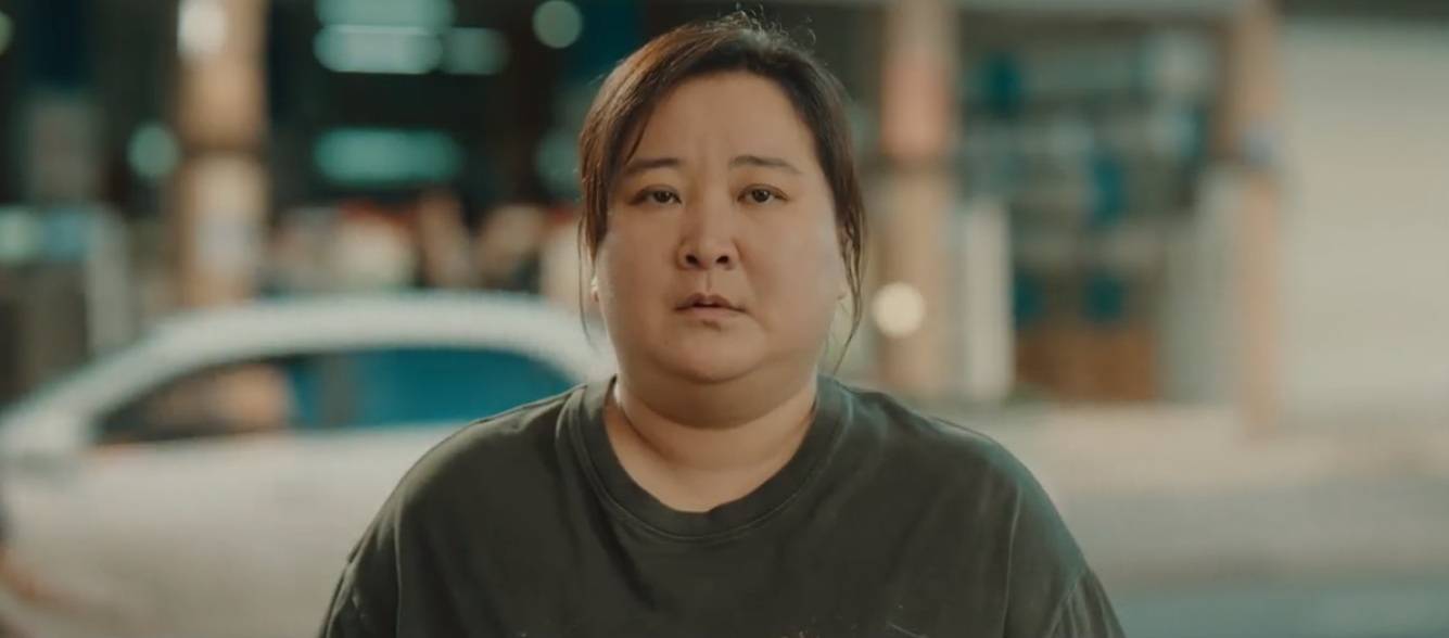 《热辣滚烫》票房5天逼近20亿,评分8,杜乐莹的故事远