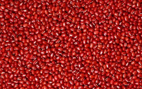 因为红豆,薏米仁是祛湿消肿利尿的食材,芡实能健脾固肾,马齿苋则是调