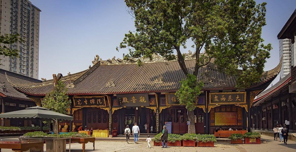 四川这座古寺,是闹市中一处净土,很多人来求姻缘,唐僧曾来求学