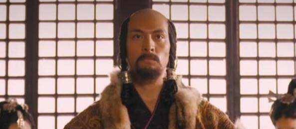 一个使者,千里迢迢去杀一国太后,得手之后该国皇帝竟