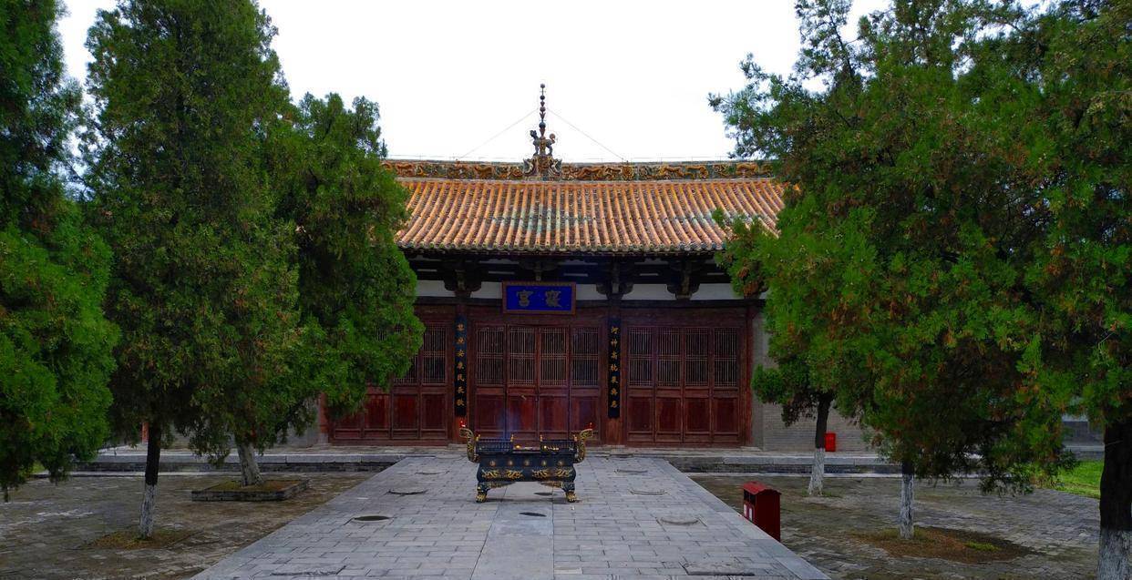 河南有座庙,有1400多年历史,为"国保"建筑,门票30,就_