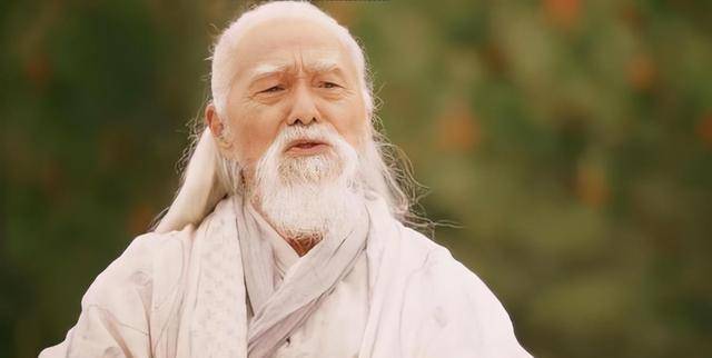 张三丰百年不娶,郭襄终生未嫁,俞莲舟一番话点明了二人的关系_峨眉_张