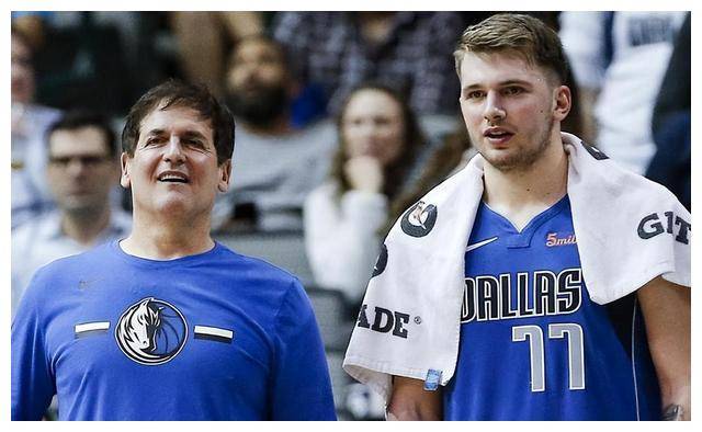 东契奇加盟,独行侠豪阵冲冠,17人制霸!