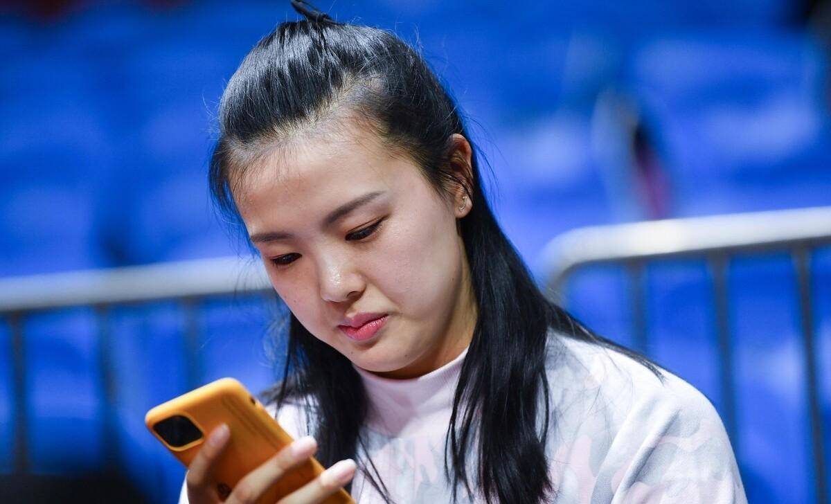 巴黎赛场上的星光:张常宁与朱婷,谁将成为我们体育的领航者?