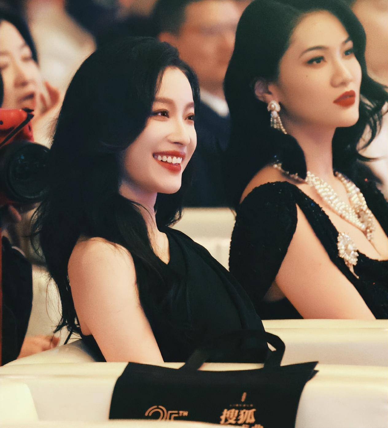 事实证明,离开张艺谋10年的倪妮,终于"活"过来了_电影_合作_金陵