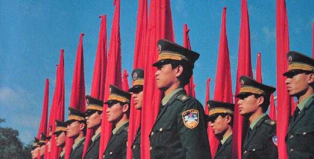 围捕乔立夫,世界散打冠军,1995年,8名刑警擒拿乔立夫?