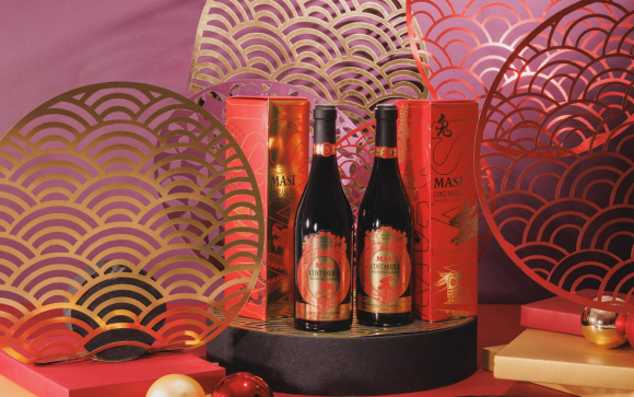 masi玛希酒庄推出龙年限量款costasera阿玛罗尼,献礼