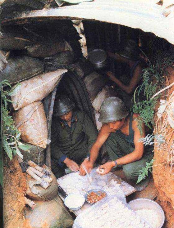 越战老兵回忆道:"猫耳洞的一年,相当吃了三辈子的苦"