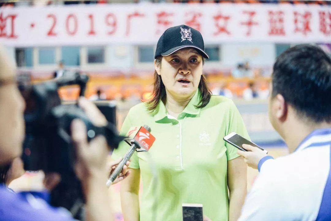 女篮名将宋晓波:没有破坏张大维的婚姻,创业成富婆66岁未婚