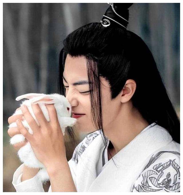 明星扮动物,王一博肖战无压力,易烊千玺太惊人!_形象