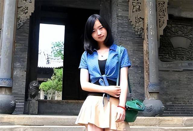 山东女孩马滢:才貌双全,名牌大学毕业,为何不找工作出家当尼姑_微博