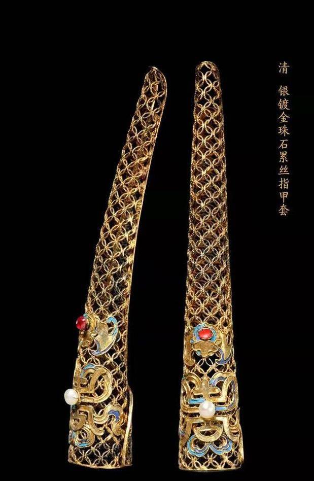 慈禧真实油画在美国展出,向外国展示了大清王朝的珠宝